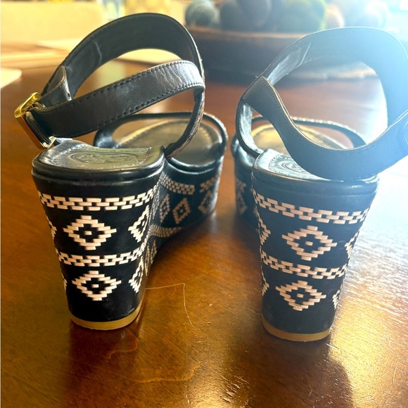 Tory Burch Reena Wedge Dark Navy and White Sandals Size Medium 8.5 - Picture 6 of 10